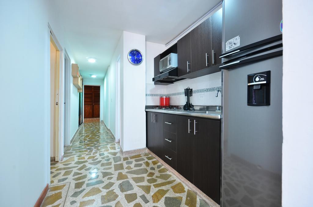 Apartamentos Amoblados Jg De La 70 Medellín Eksteriør bilde