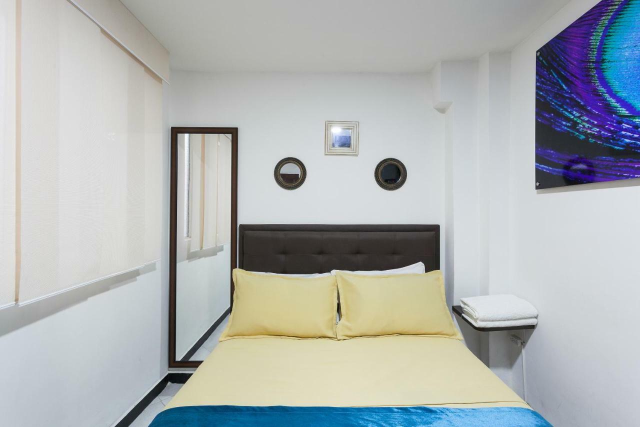 Apartamentos Amoblados Jg De La 70 Medellín Eksteriør bilde