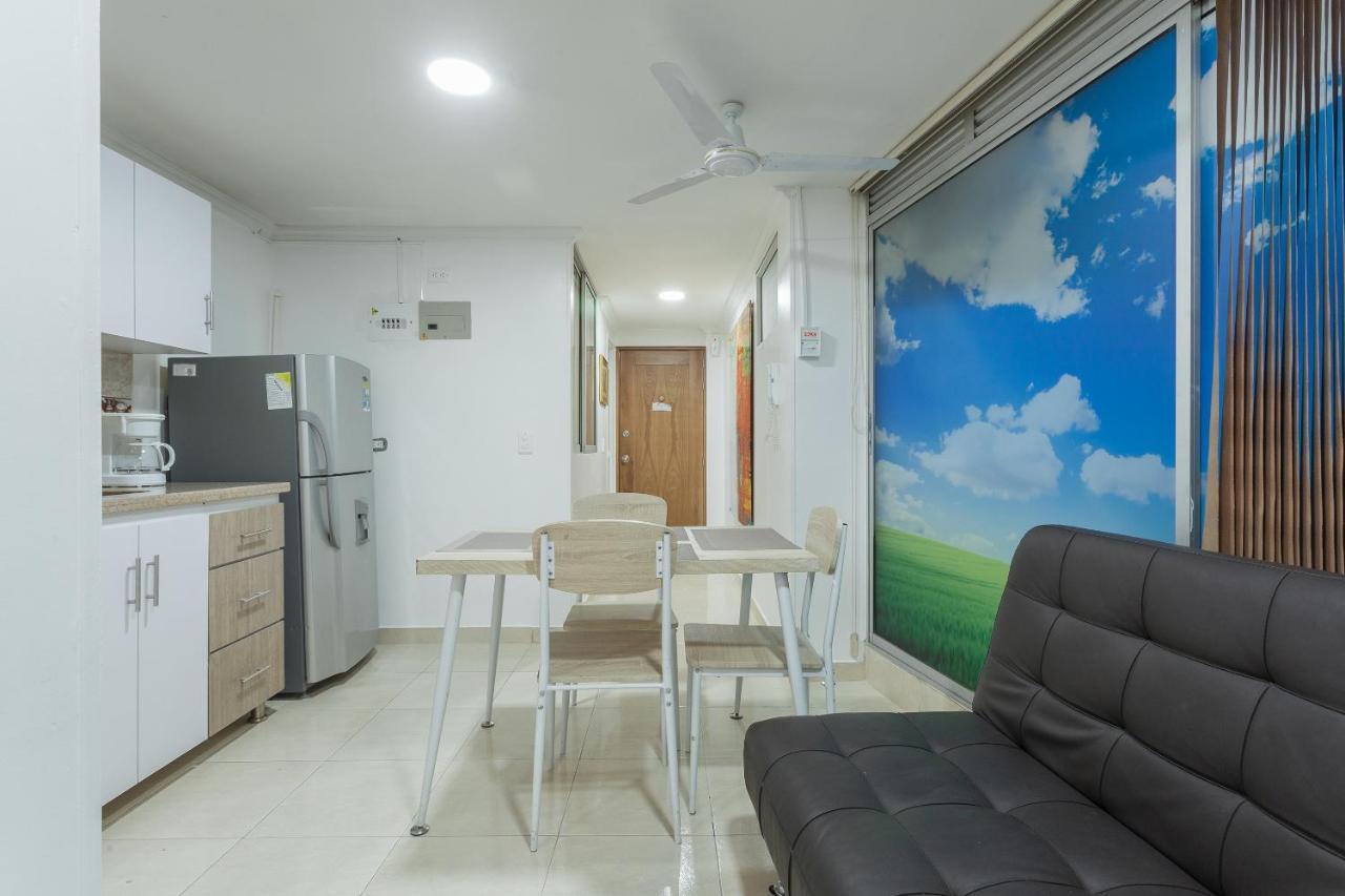 Apartamentos Amoblados Jg De La 70 Medellín Eksteriør bilde